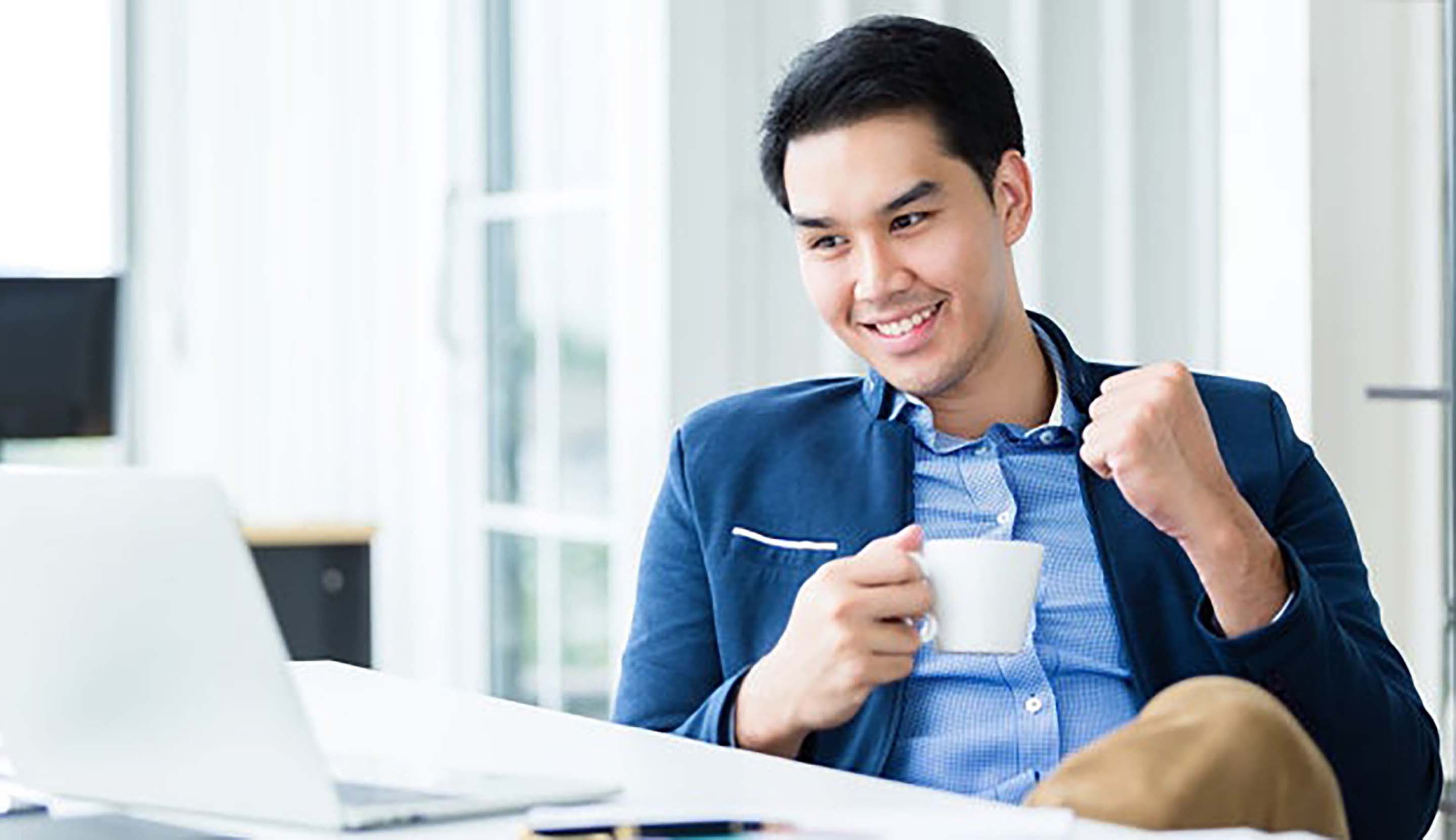 Powerful! 3 Benefits of Drinking Black Coffee While Working