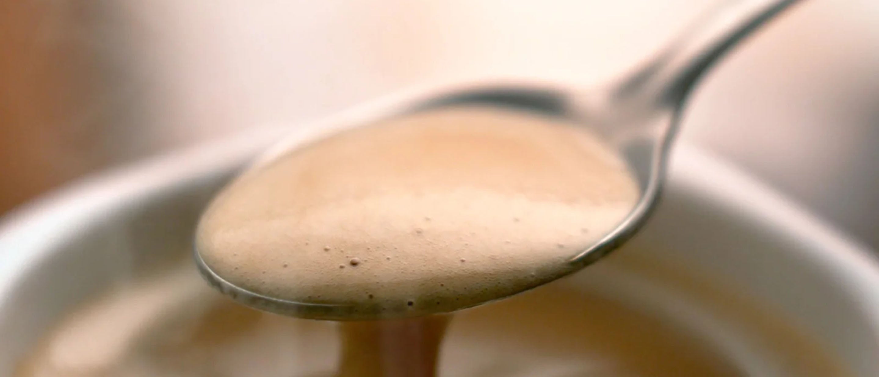 Spoon with foam coffee_desktop